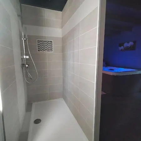 بيت للعطل Le Domaine Des Biches Longueville (Pas-de-Calais)